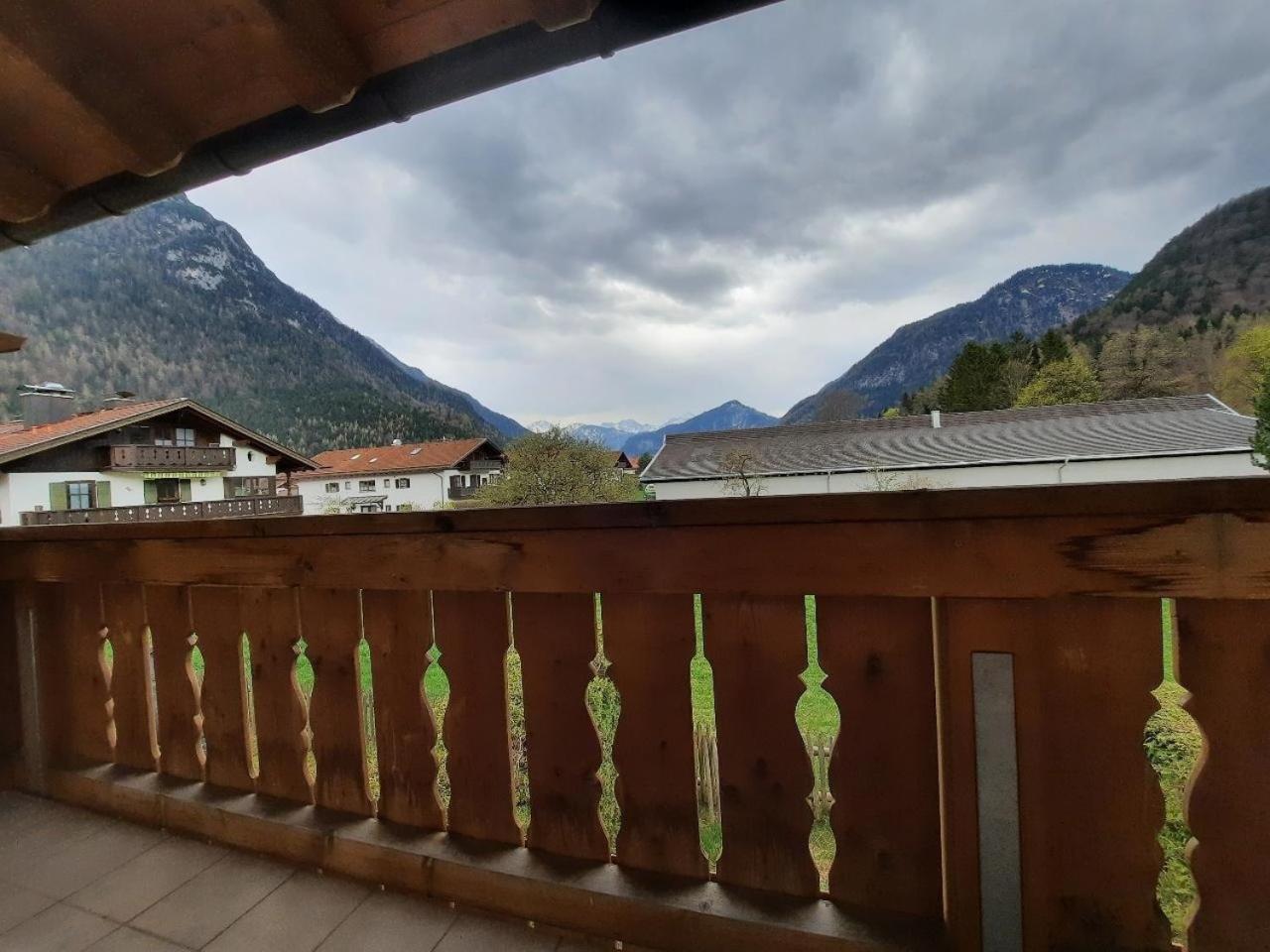 Alpenzauber Apartment Mittenwald Exterior photo